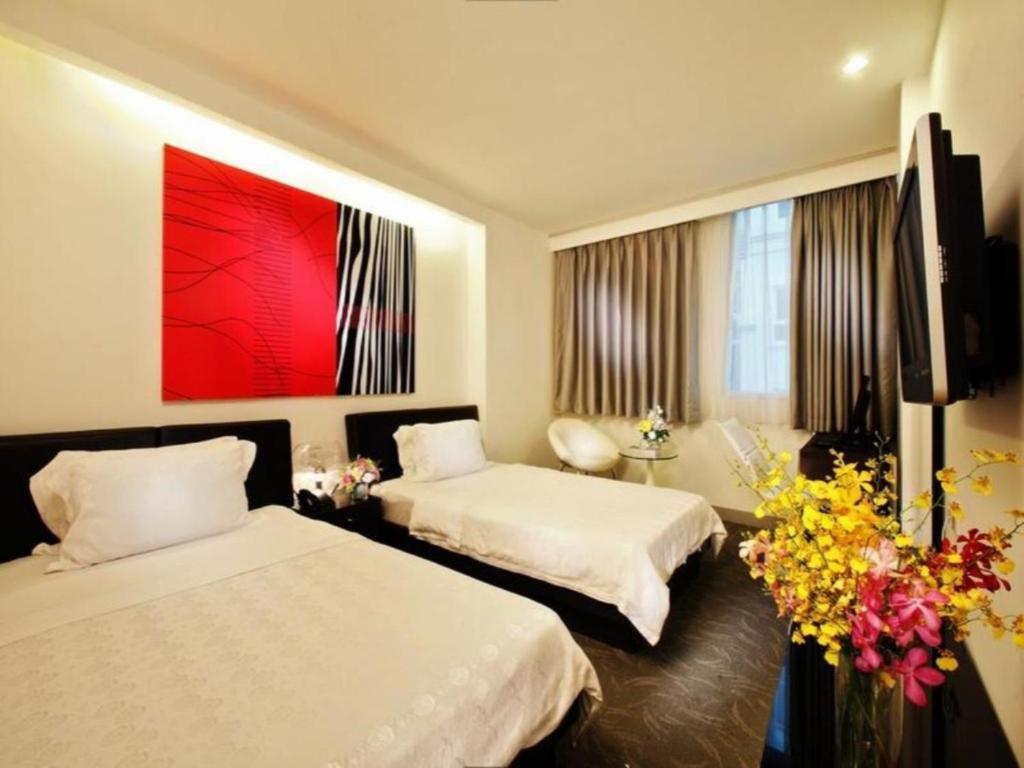 The White Hotel 8A Thai Van Lung Хошимин Экстерьер фото
